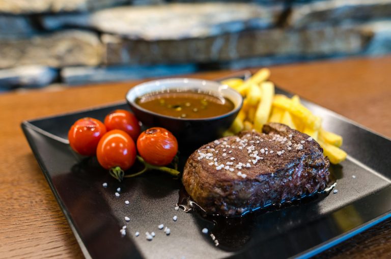 pexels-goumbik-1352262